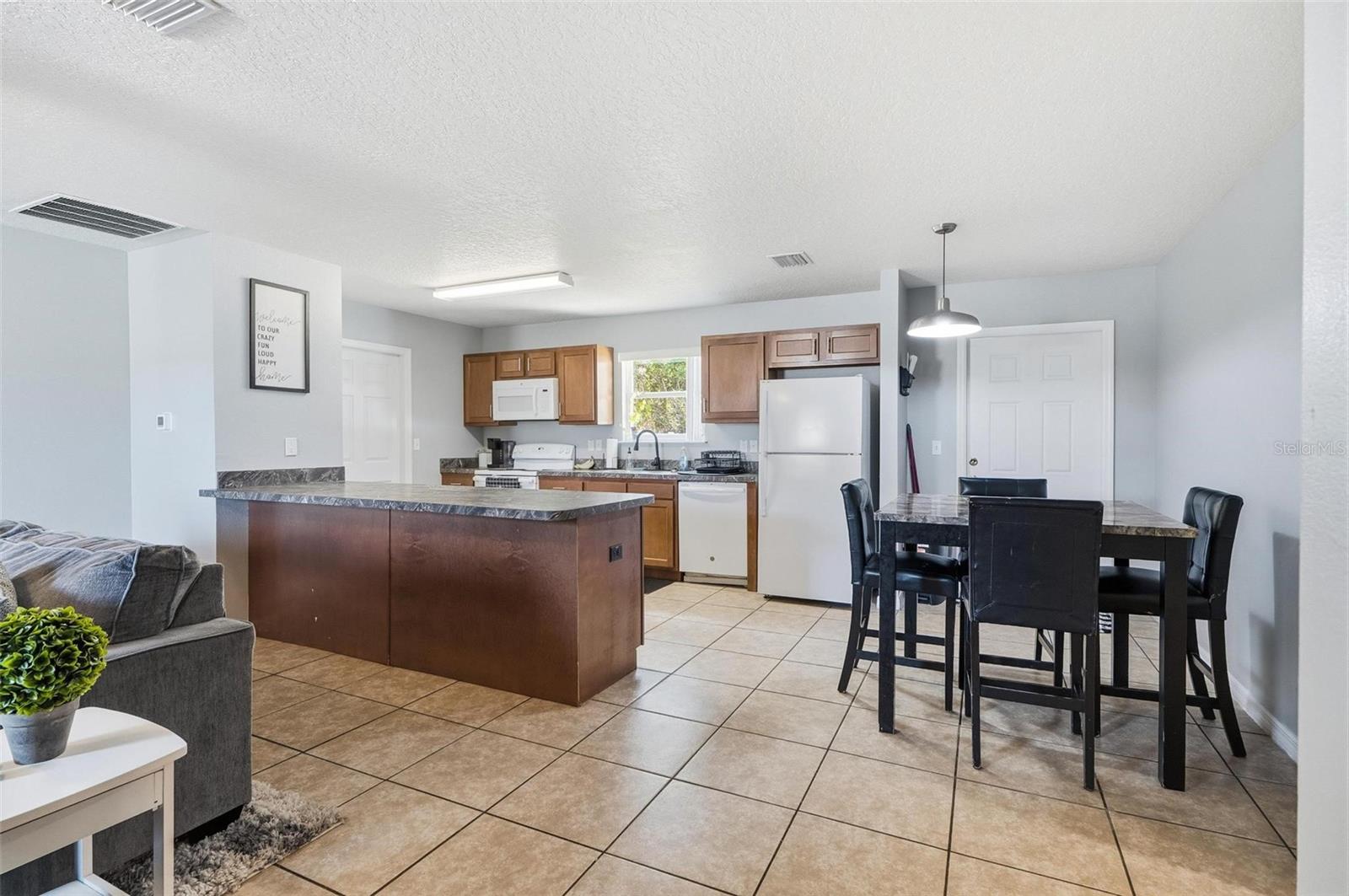 27 ROYAL OAK DRIVE, PALM COAST, FL, 32164