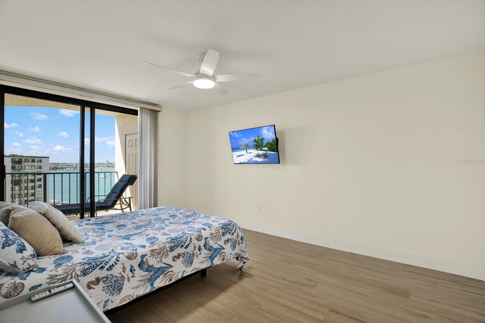 670 ISLAND WAY #1006, CLEARWATER BEACH, FL, 33767