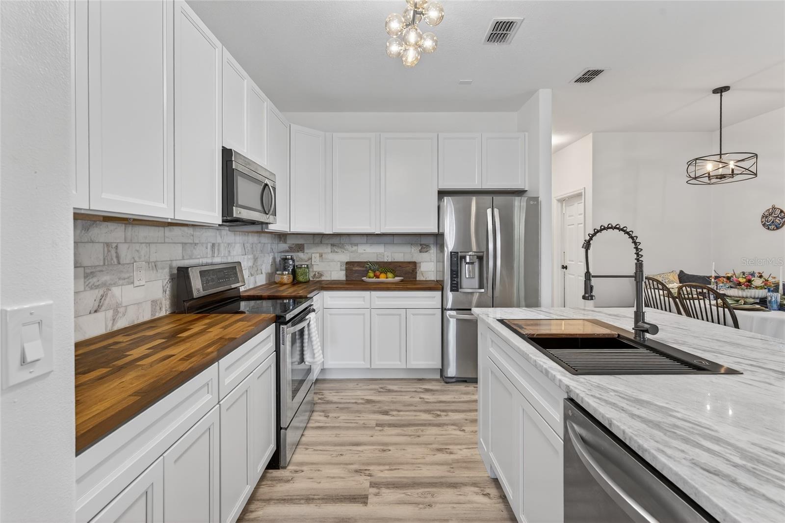 1305 WINDY BLUFF DR, MINNEOLA, FL, 34715