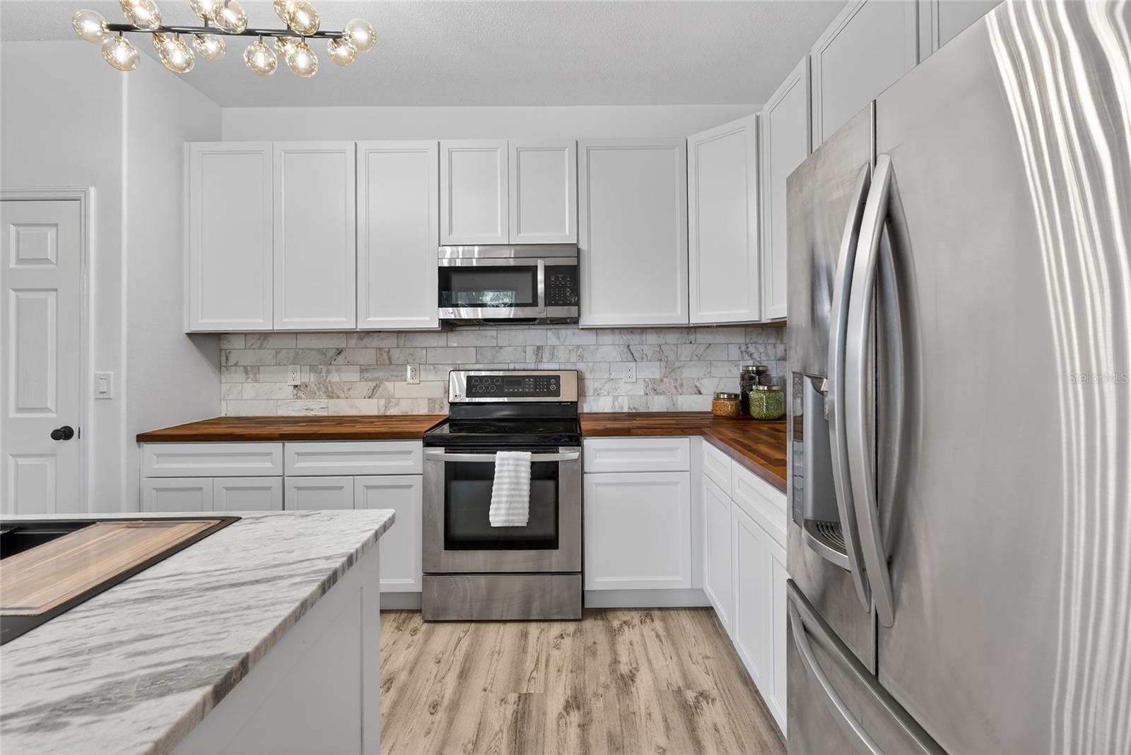1305 WINDY BLUFF DR, MINNEOLA, FL, 34715