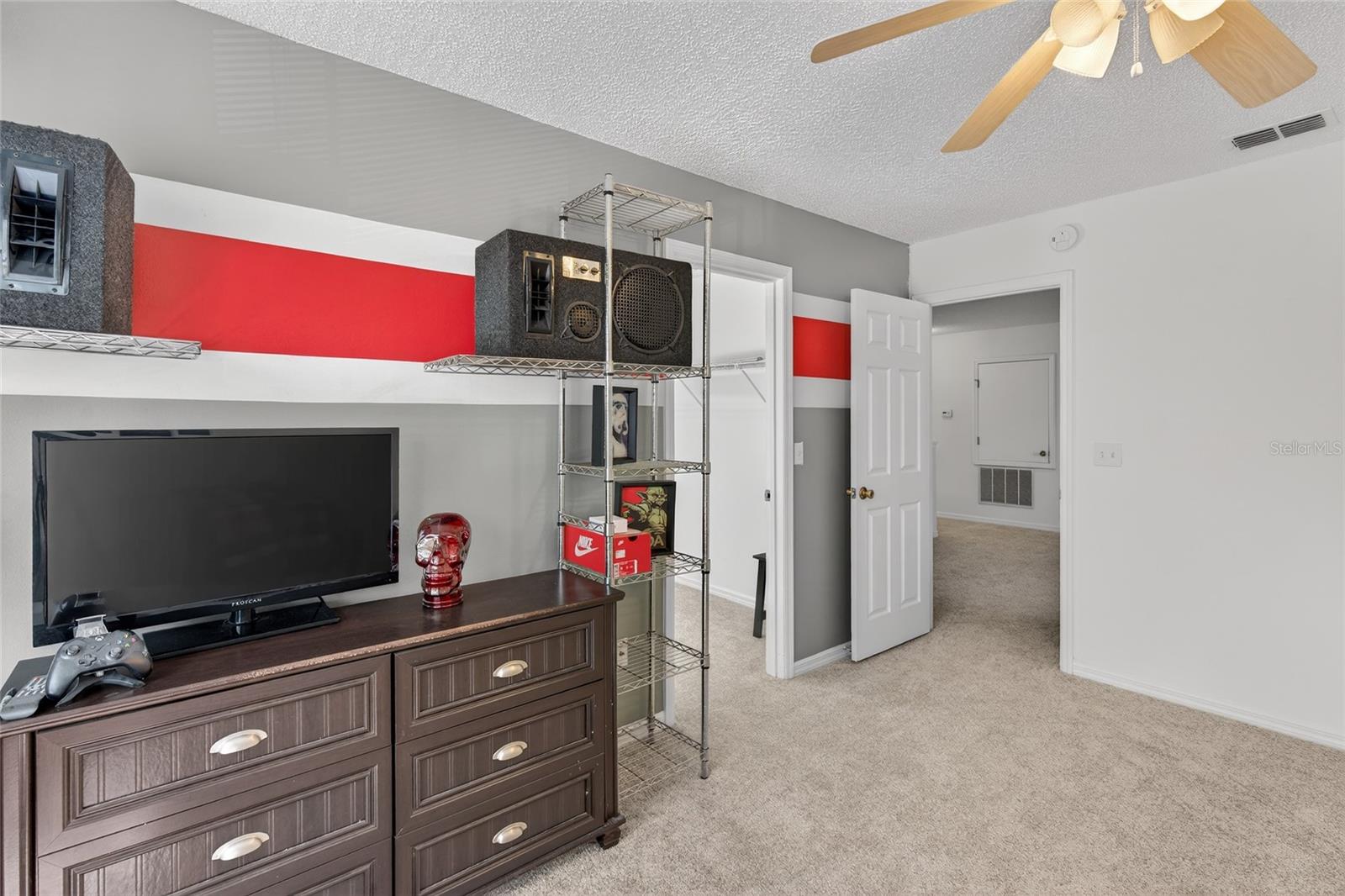 1305 WINDY BLUFF DR, MINNEOLA, FL, 34715