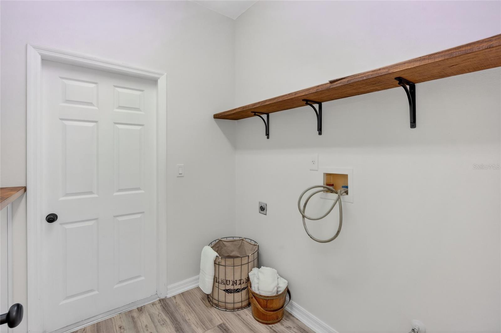 1305 WINDY BLUFF DR, MINNEOLA, FL, 34715