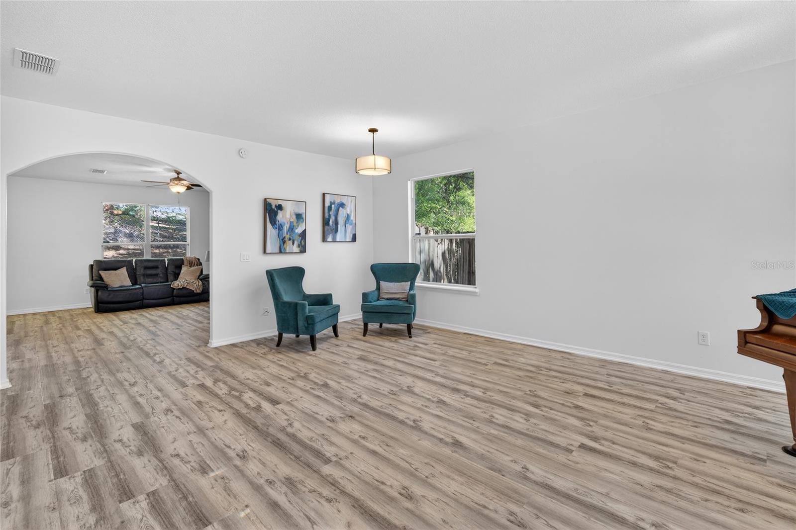 1305 WINDY BLUFF DR, MINNEOLA, FL, 34715
