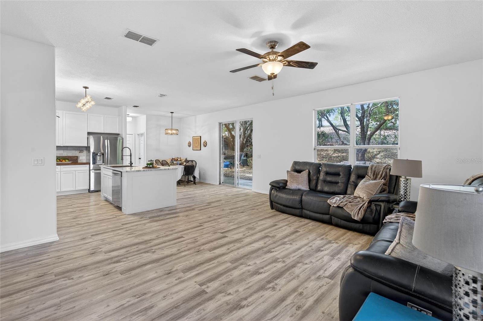 1305 WINDY BLUFF DR, MINNEOLA, FL, 34715