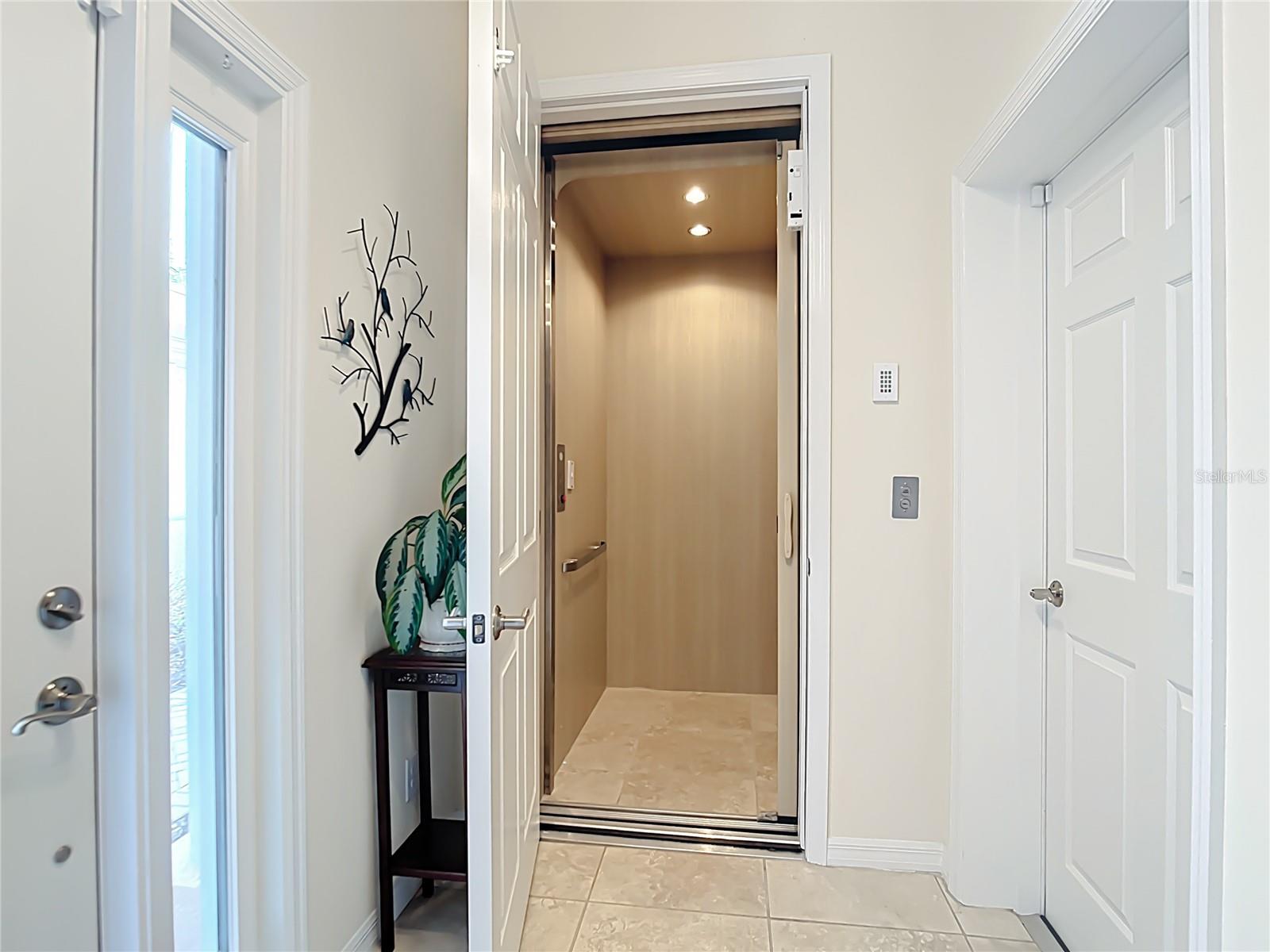 130 BELLA VISTA TER #10C, NORTH VENICE, FL, 34275