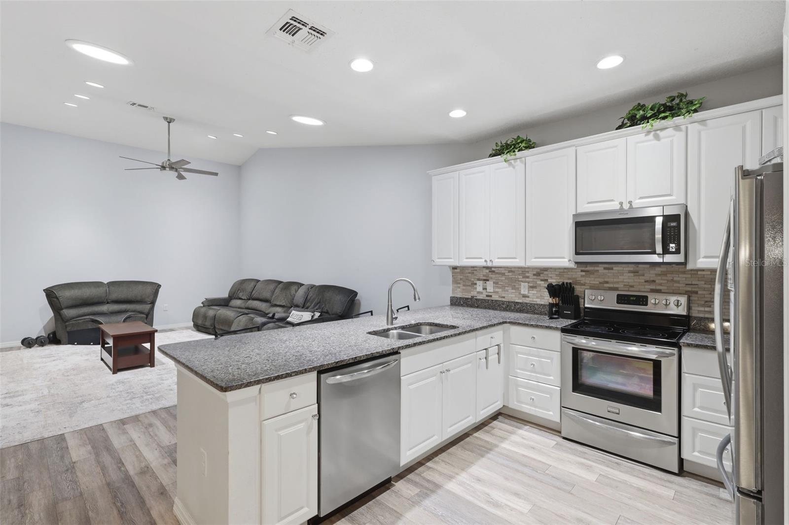 205 MERLOT ST, DELAND, FL, 32724