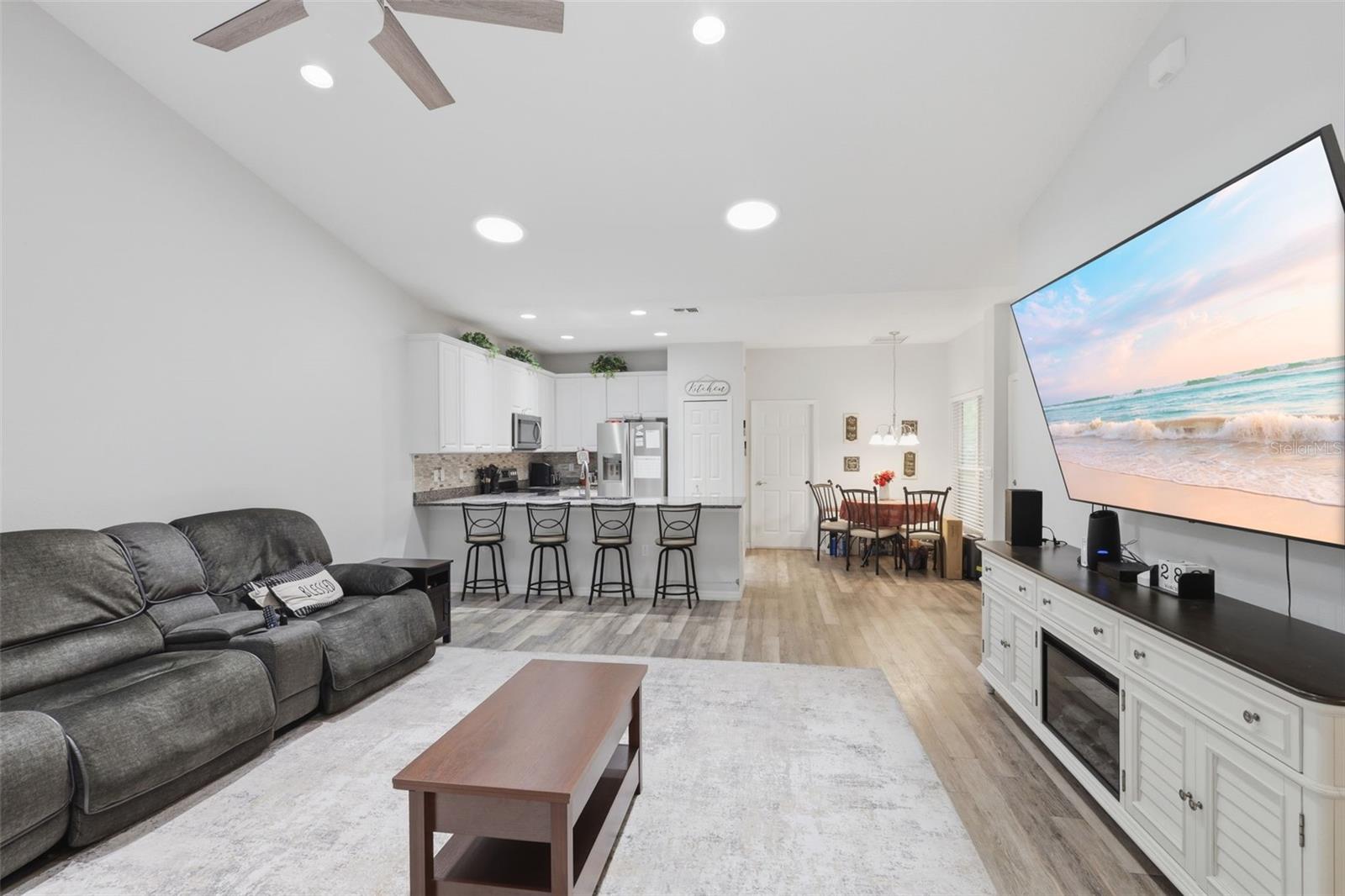 205 MERLOT ST, DELAND, FL, 32724