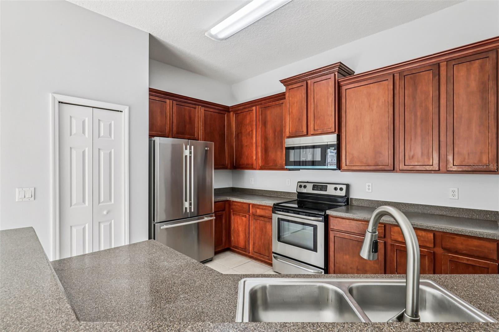 5531 HUCKLEBERRY TRL S, MACCLENNY, FL, 32063