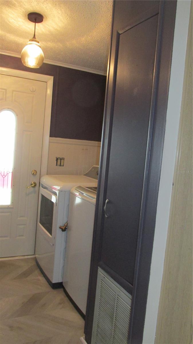 102 NEWCASTLE BLVD, HAINES CITY, FL, 33844