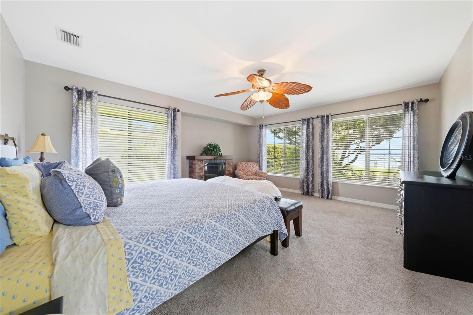 29116 BEAUCLAIRE DR, TAVARES, FL, 32778