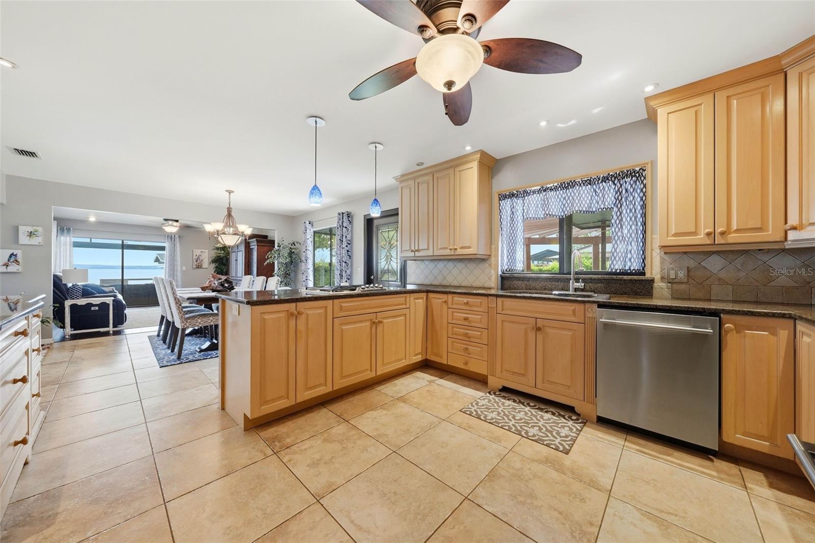 29116 BEAUCLAIRE DR, TAVARES, FL, 32778