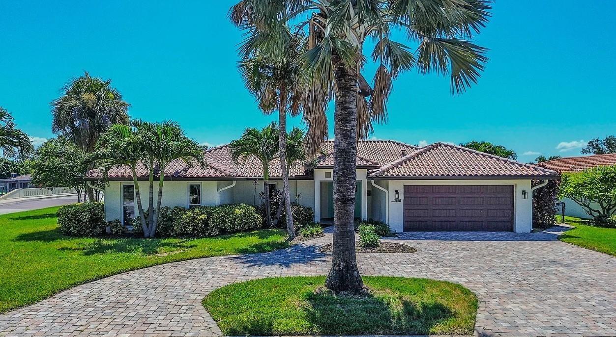 1998 KANSAS AVE NE, ST PETERSBURG, FL, 33703