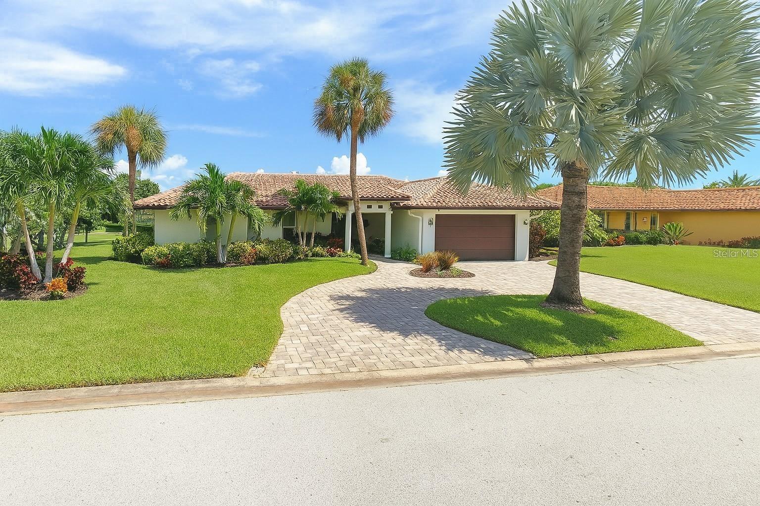 1998 KANSAS AVE NE, ST PETERSBURG, FL, 33703