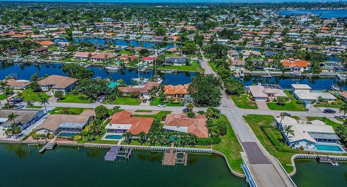 1998 KANSAS AVE NE, ST PETERSBURG, FL, 33703