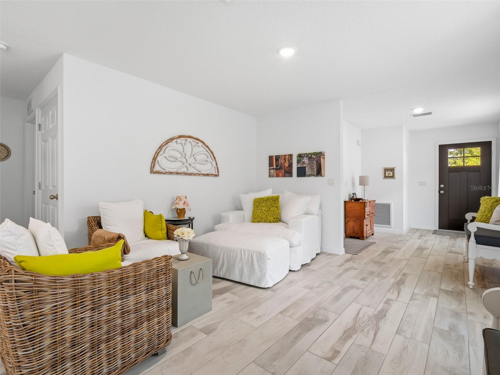 9035 SAINT ANDREWS WAY, MOUNT DORA, FL, 32757