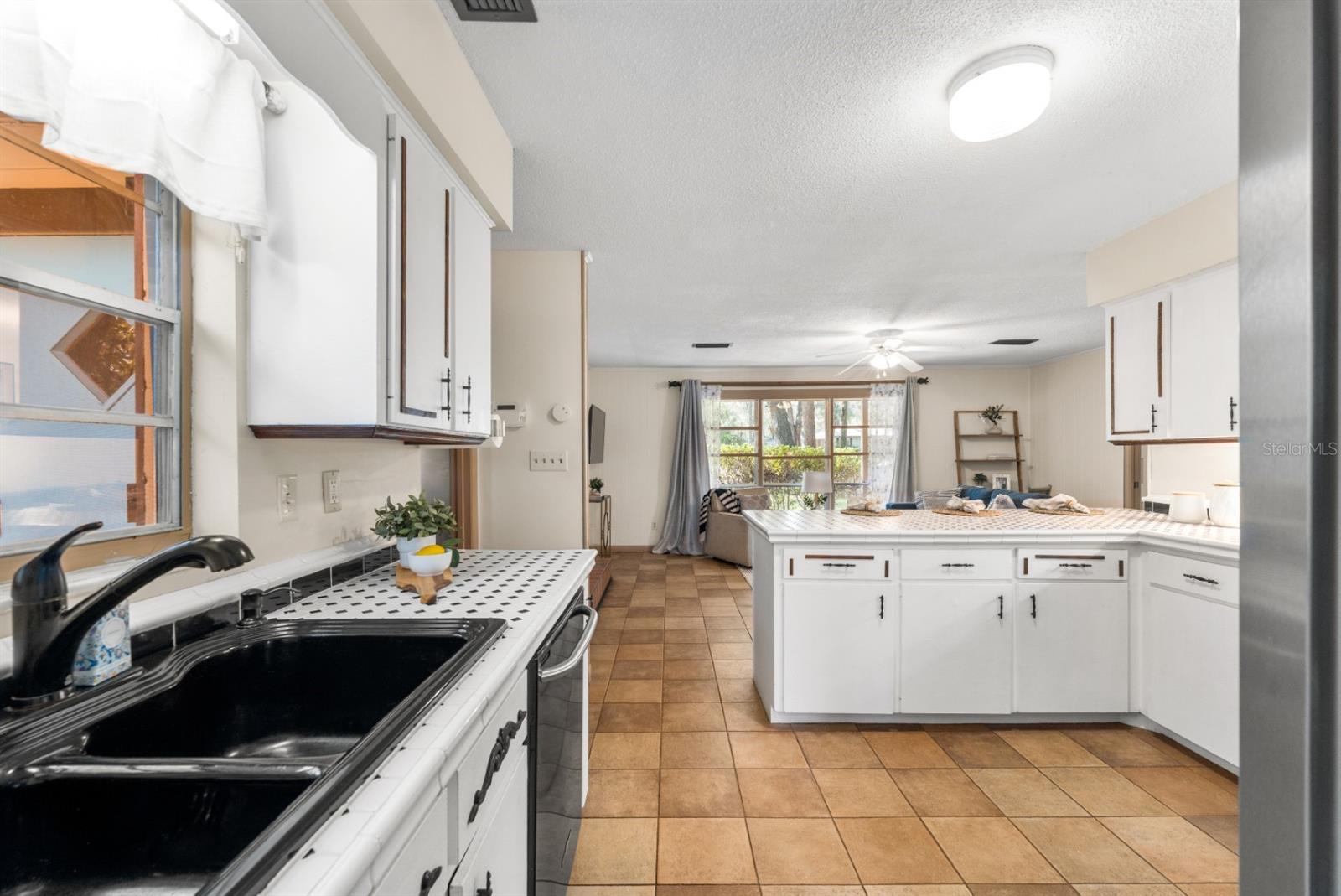 8118 SW 1ST PL, GAINESVILLE, FL, 32607