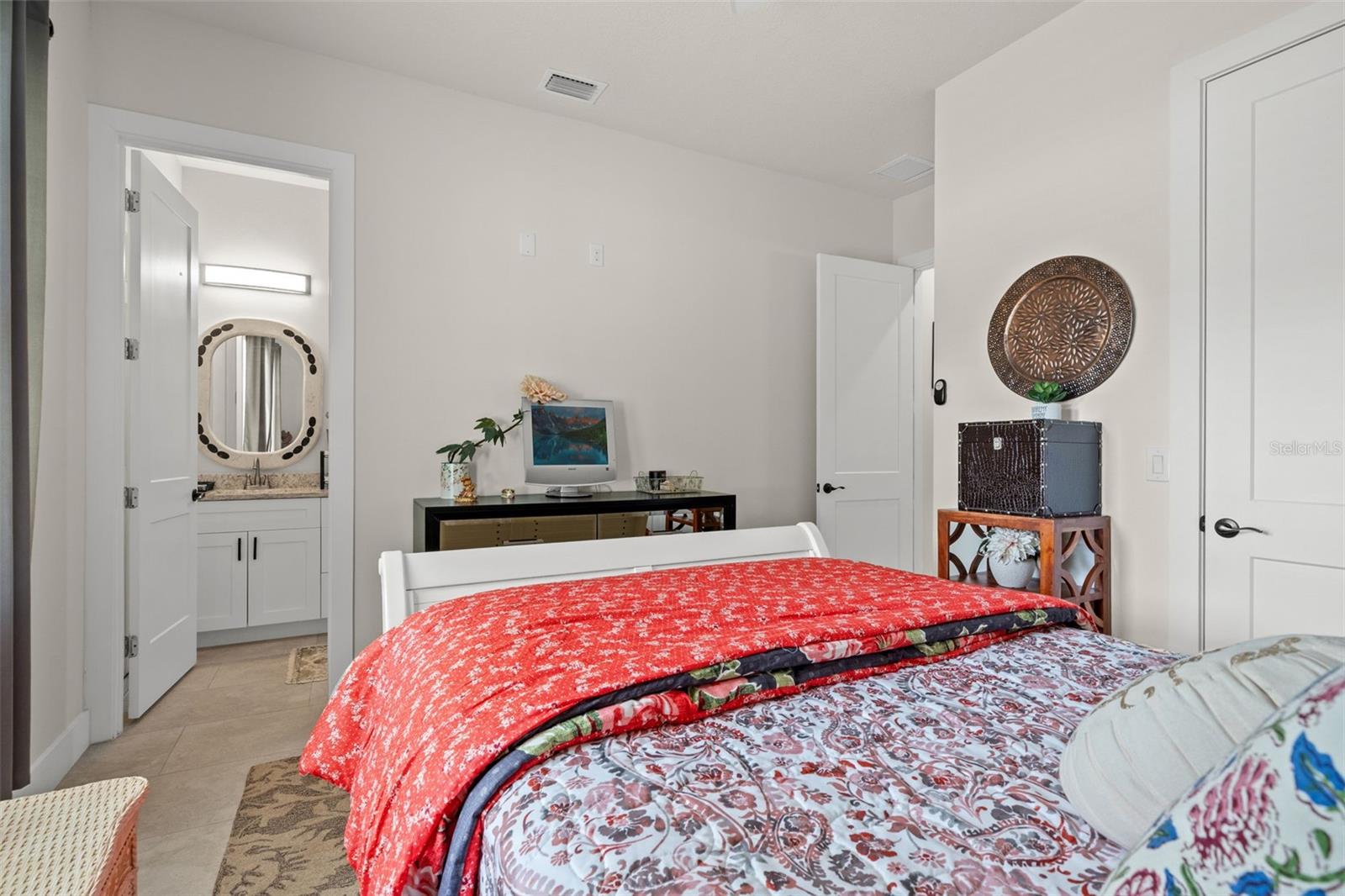 17601 HANNA RD, LUTZ, FL, 33549