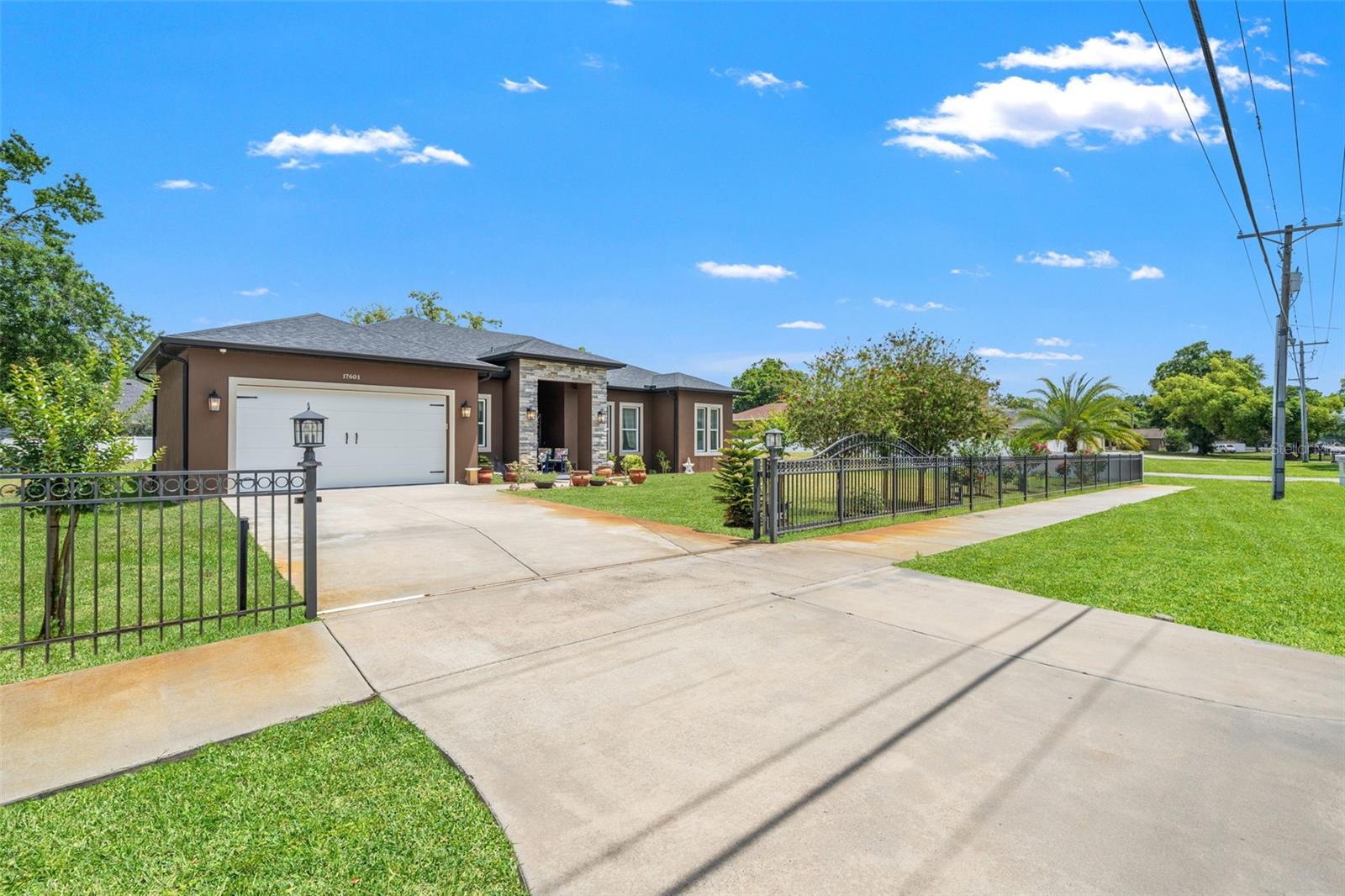 17601 HANNA RD, LUTZ, FL, 33549