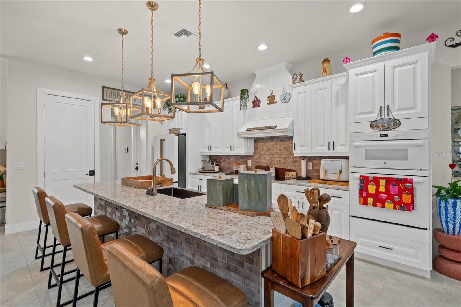 17601 HANNA RD, LUTZ, FL, 33549