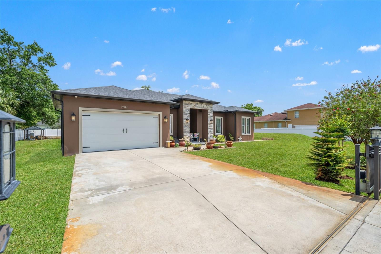 17601 HANNA RD, LUTZ, FL, 33549