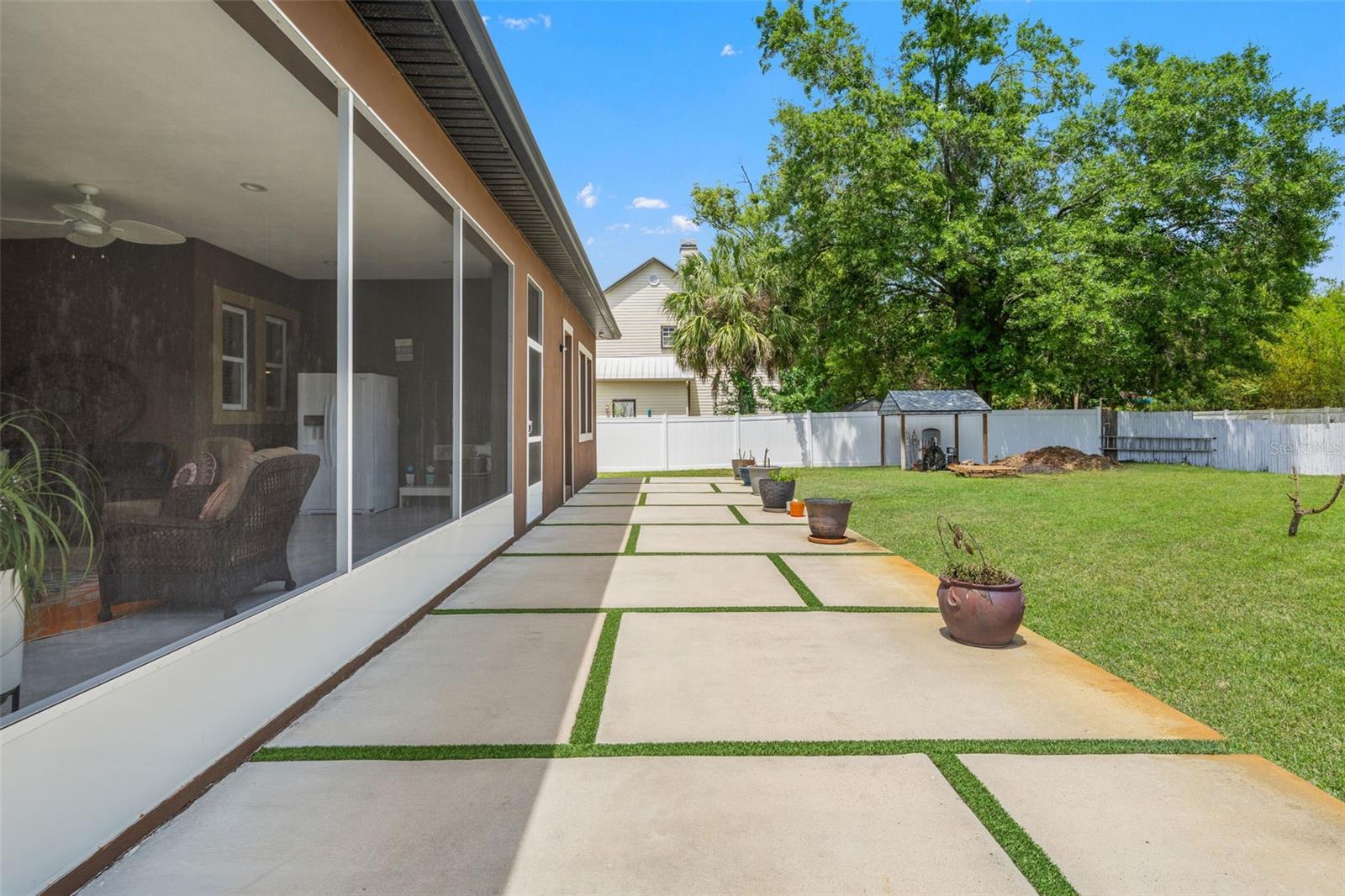 17601 HANNA RD, LUTZ, FL, 33549