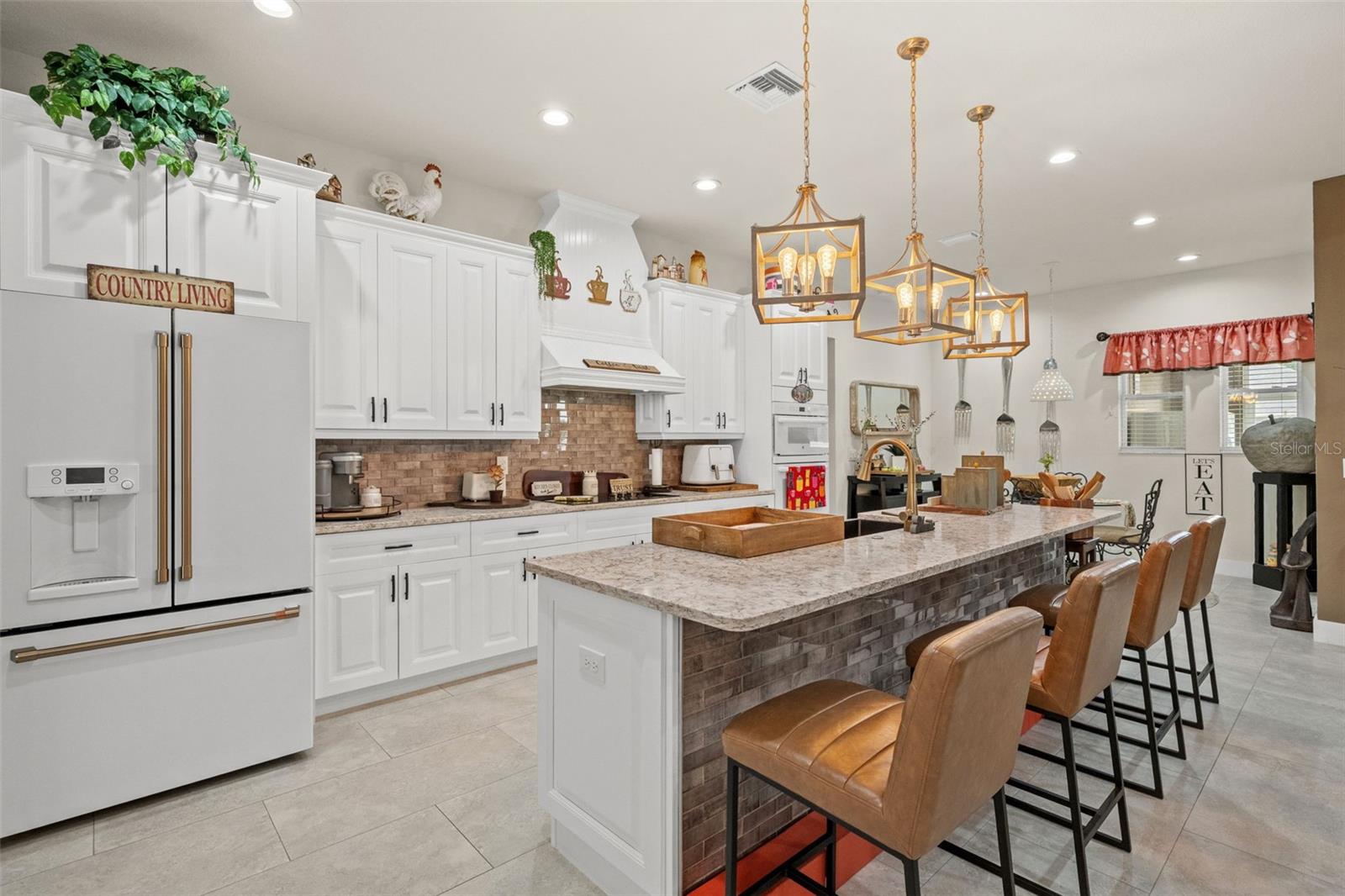 17601 HANNA RD, LUTZ, FL, 33549