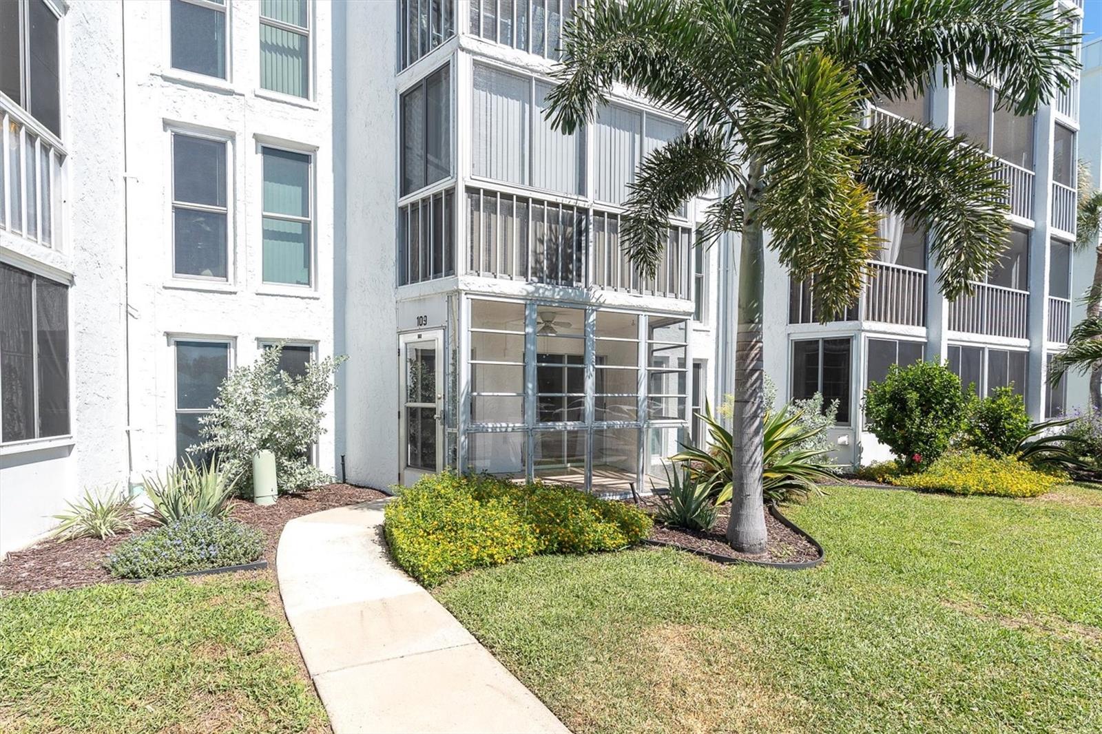 4902 38TH WAY S #109, ST PETERSBURG, FL, 33711