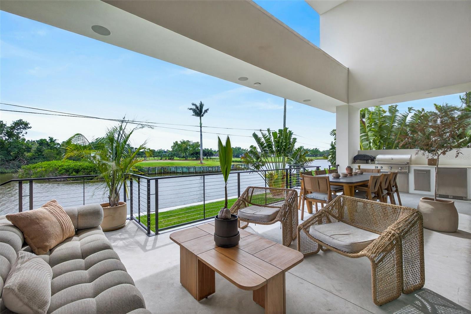 TB8491778 Property Photo