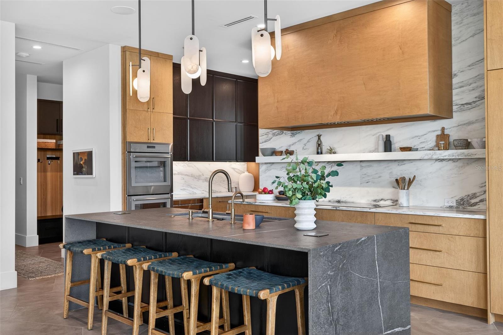 TB8491778 Property Photo