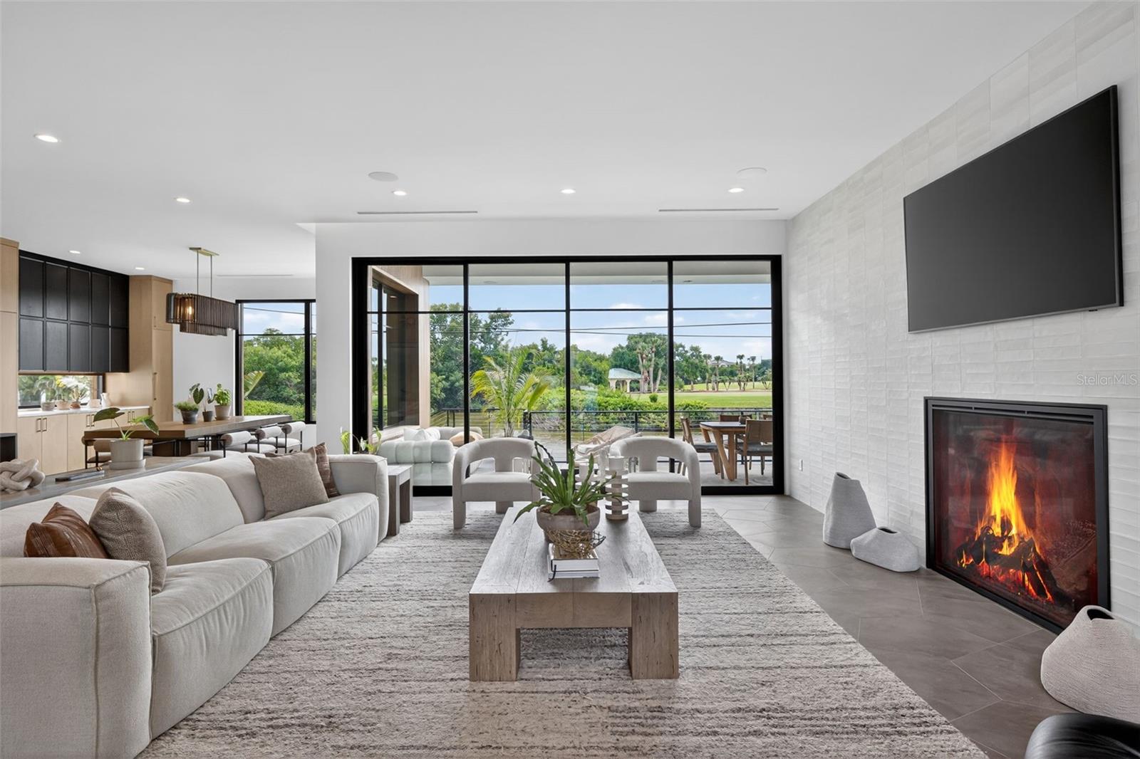 TB8491778 Property Photo