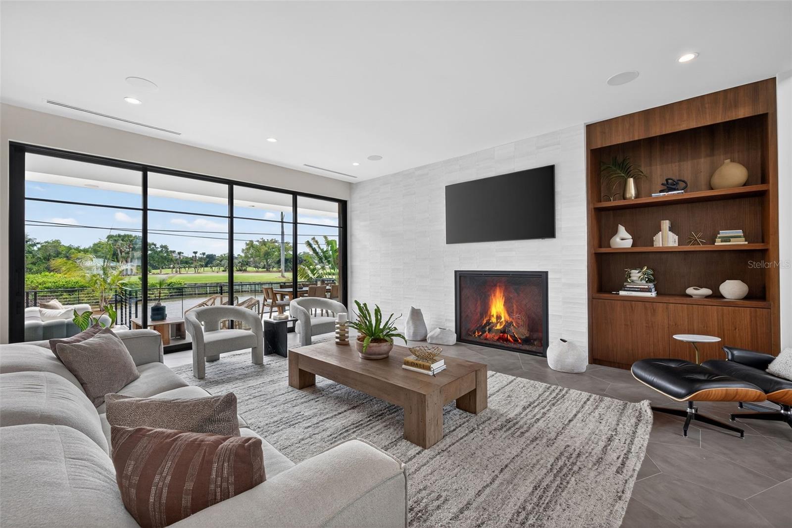 TB8491778 Property Photo