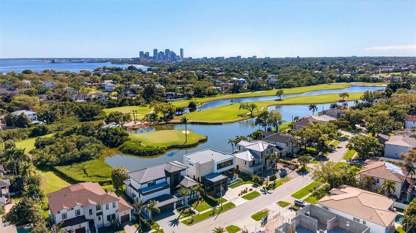 370 BELLEAIR DR NE, ST PETERSBURG, FL, 33704