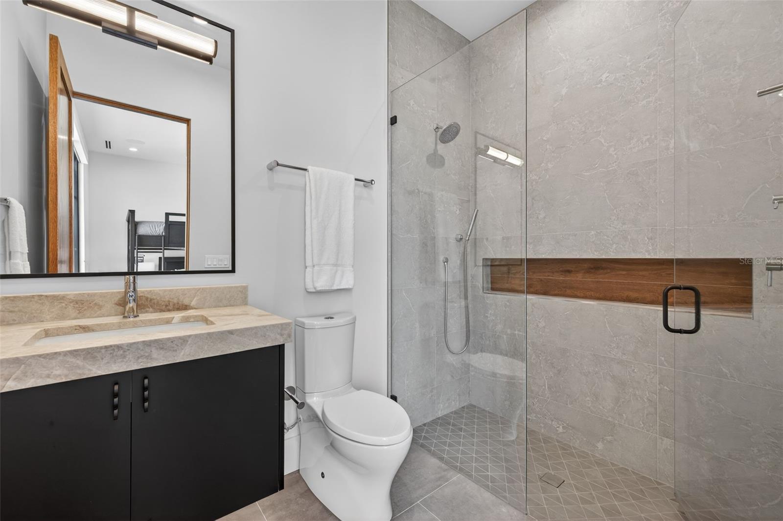 TB8491778 Property Photo