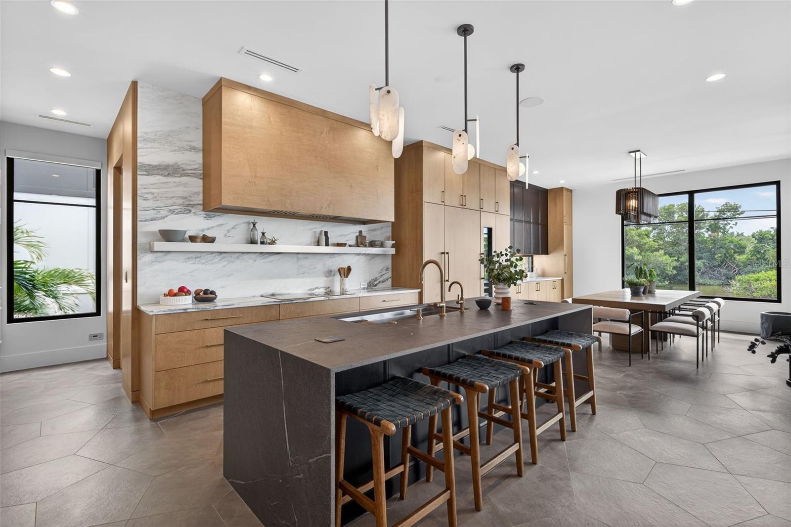 TB8491778 Property Photo