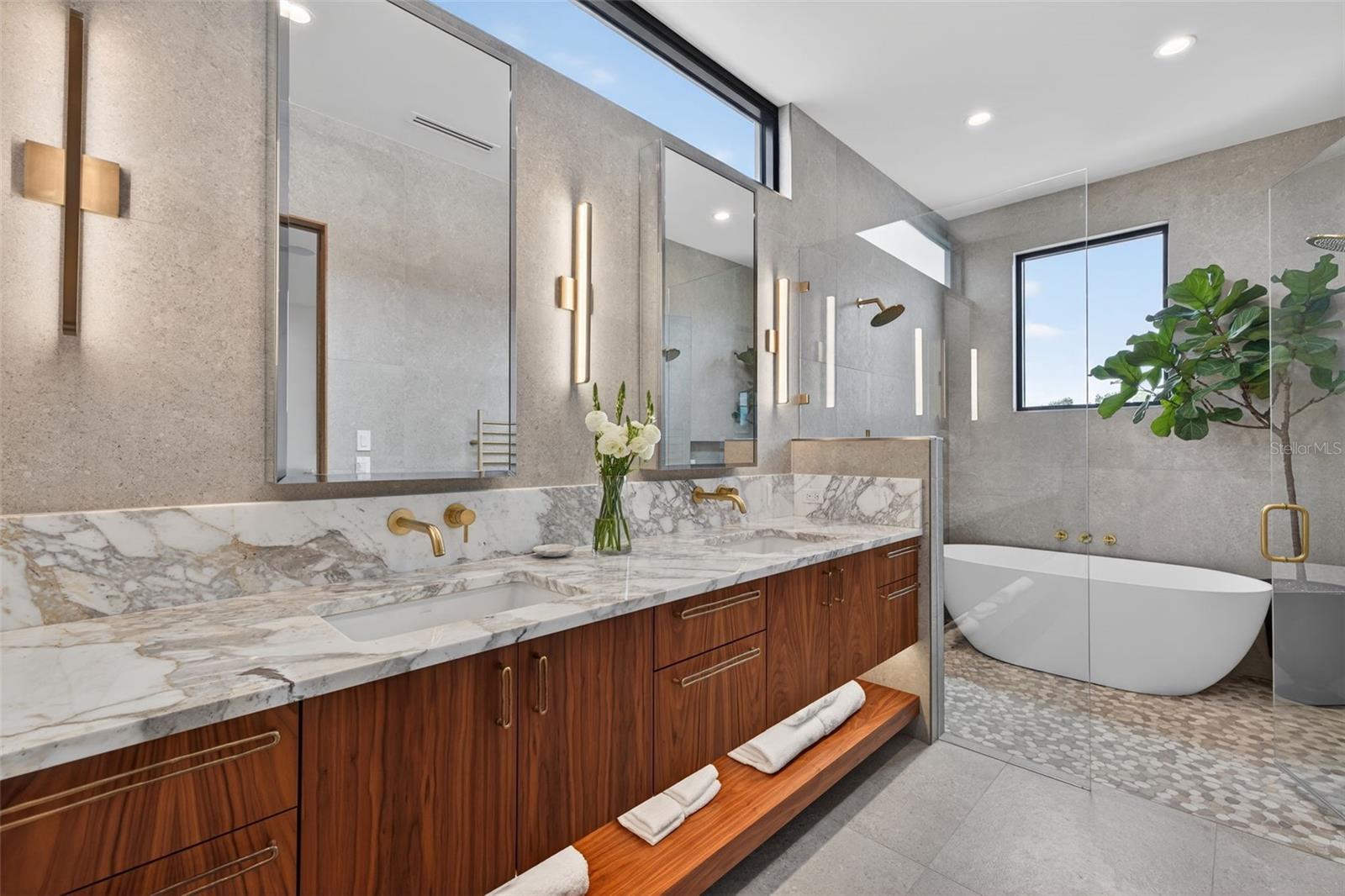 TB8491778 Property Photo