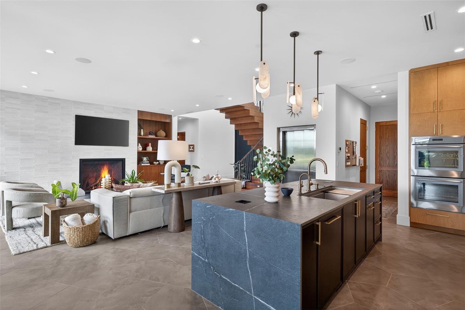 TB8491778 Property Photo