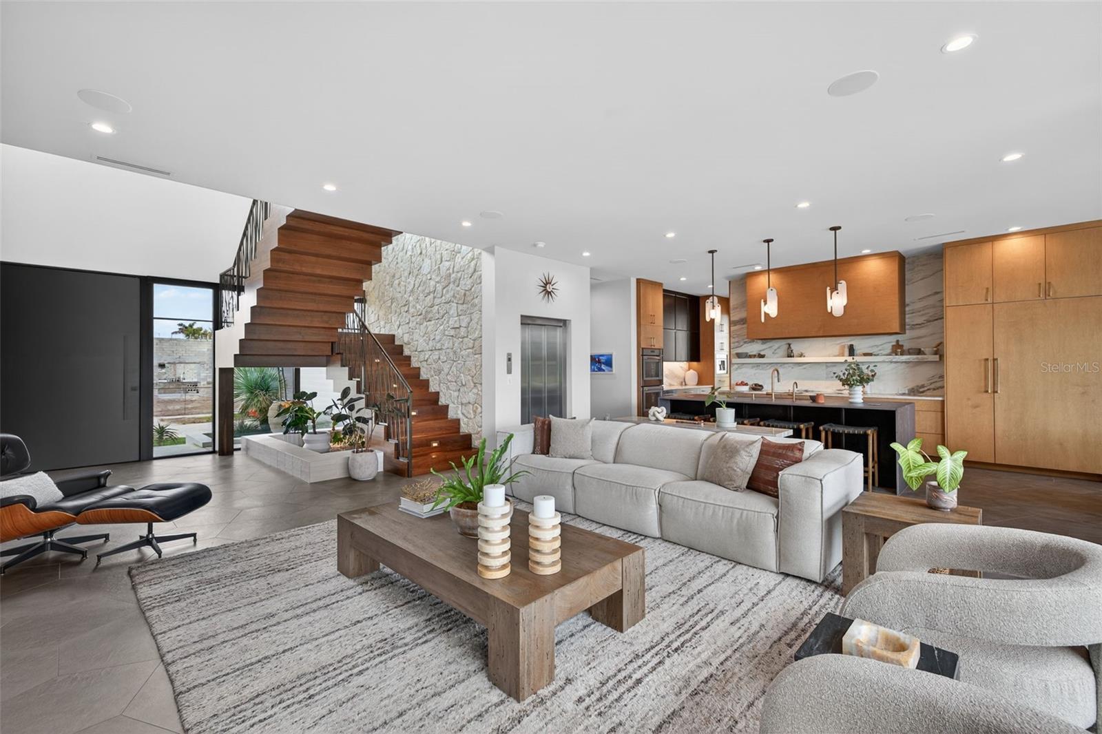 TB8491778 Property Photo