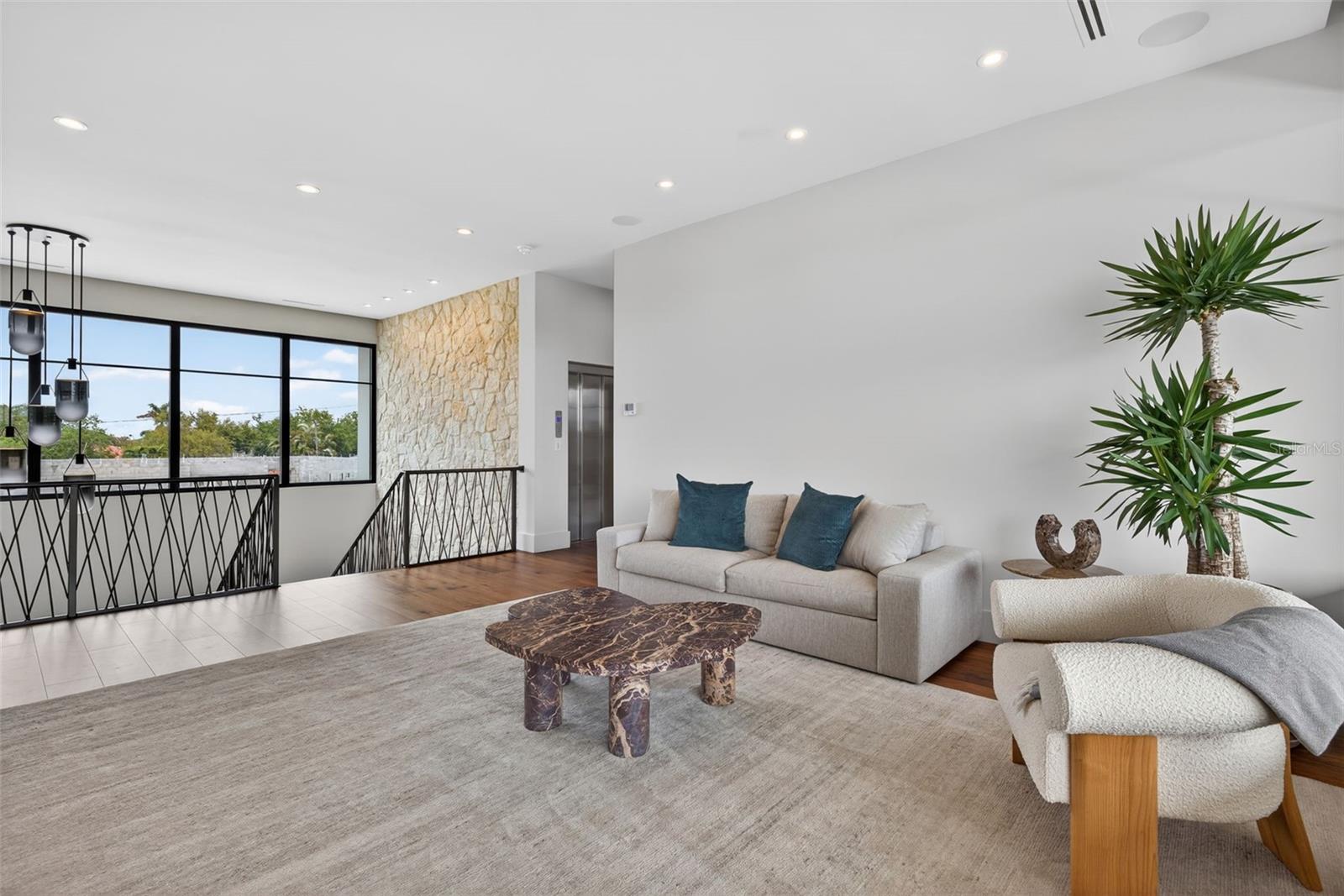 TB8491778 Property Photo