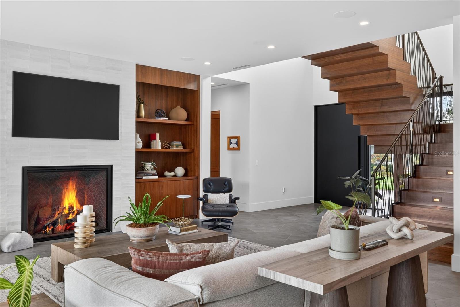 TB8491778 Property Photo