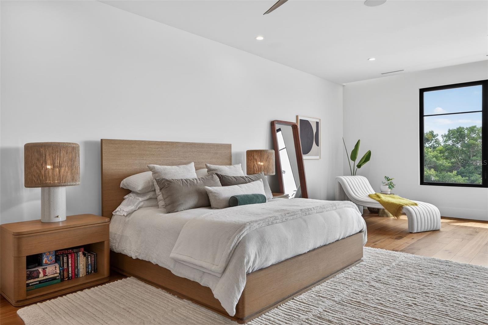 TB8491778 Property Photo