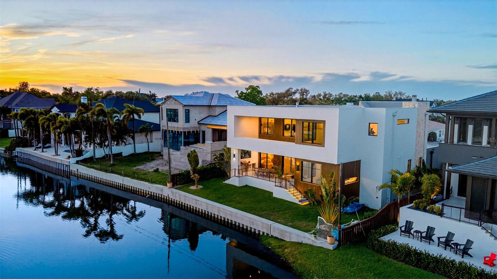 370 BELLEAIR DR NE, ST PETERSBURG, FL, 33704