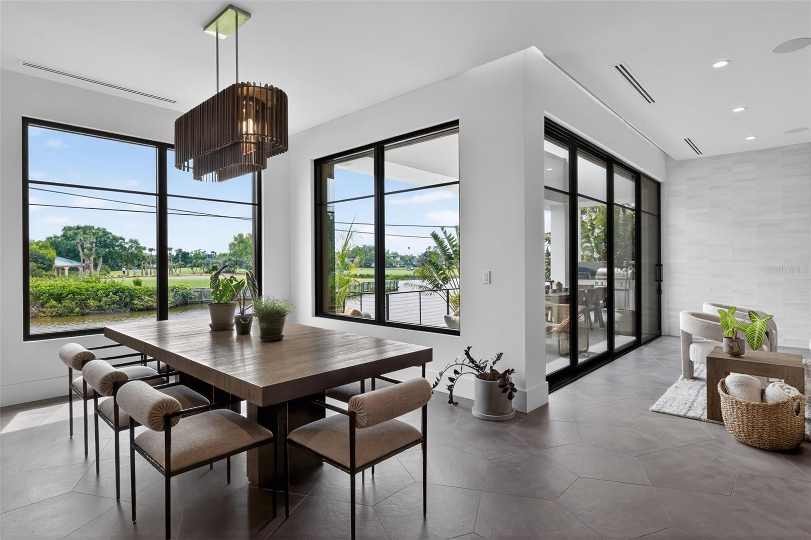 TB8491778 Property Photo