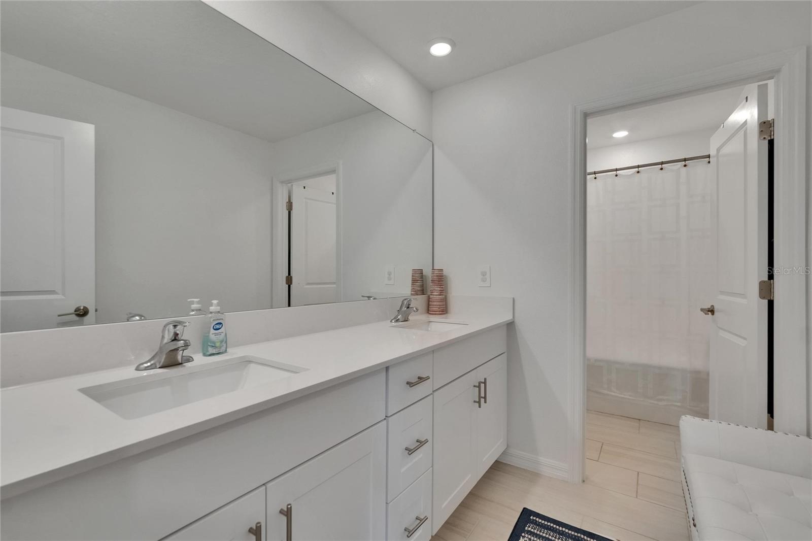 34780 RAINVILLE LOOP, ZEPHYRHILLS, FL, 33541