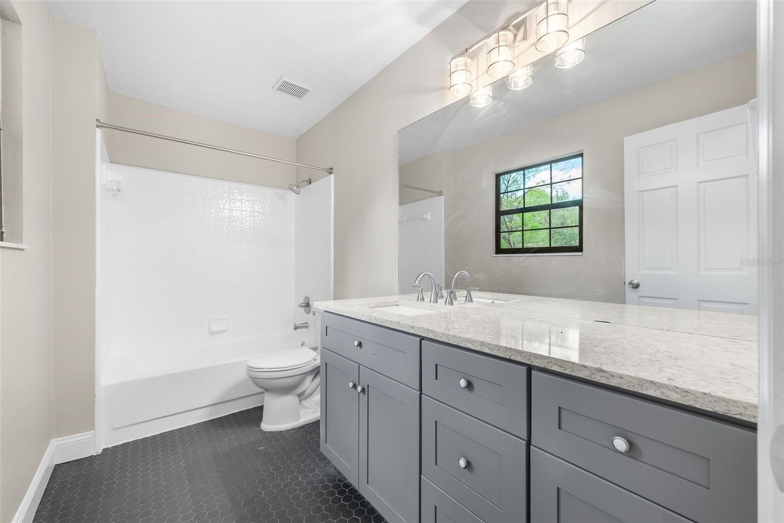 900 SW 62ND BLVD #H43, GAINESVILLE, FL, 32607