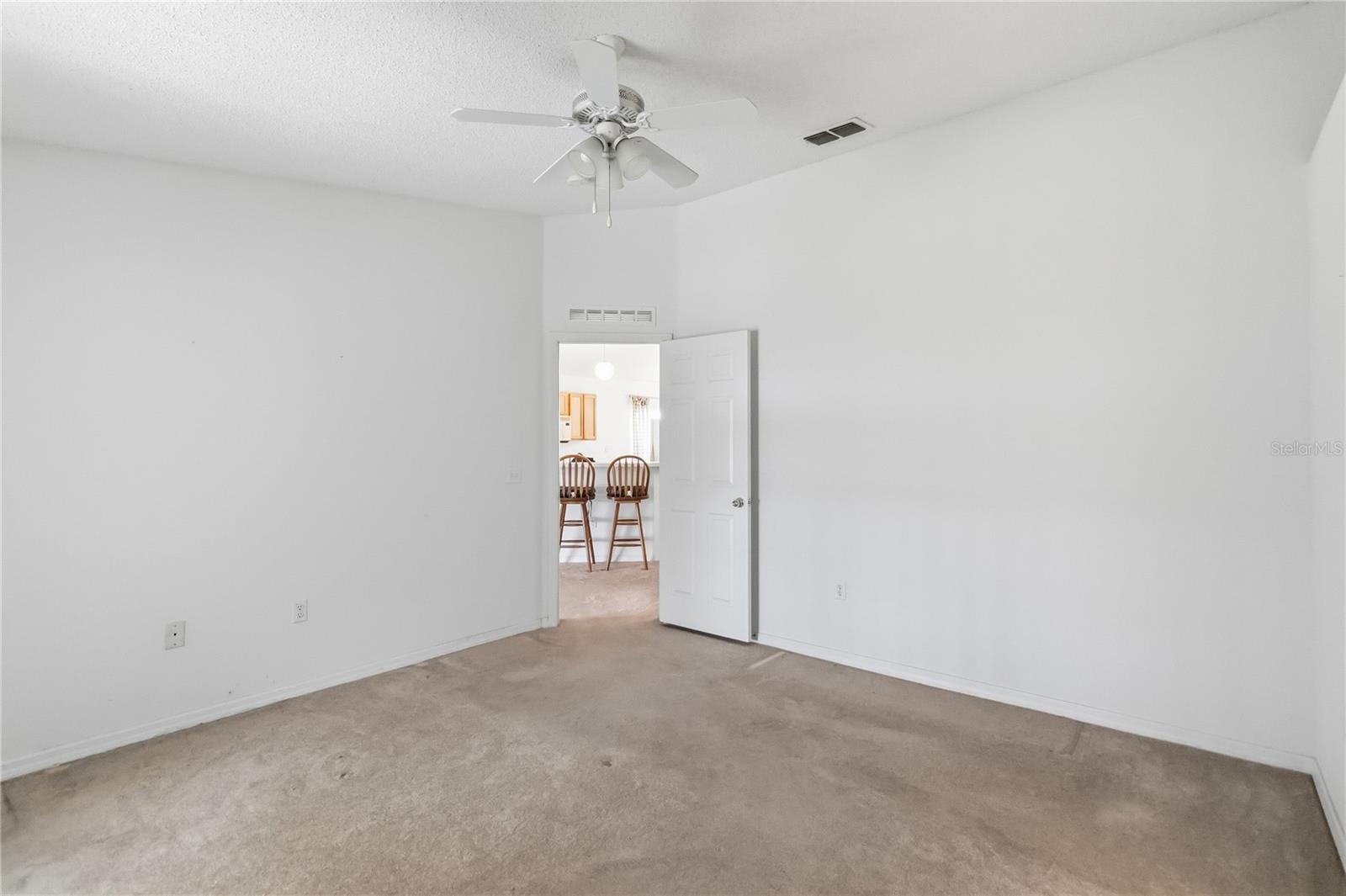 273 CURTIS AVE, GROVELAND, FL, 34736
