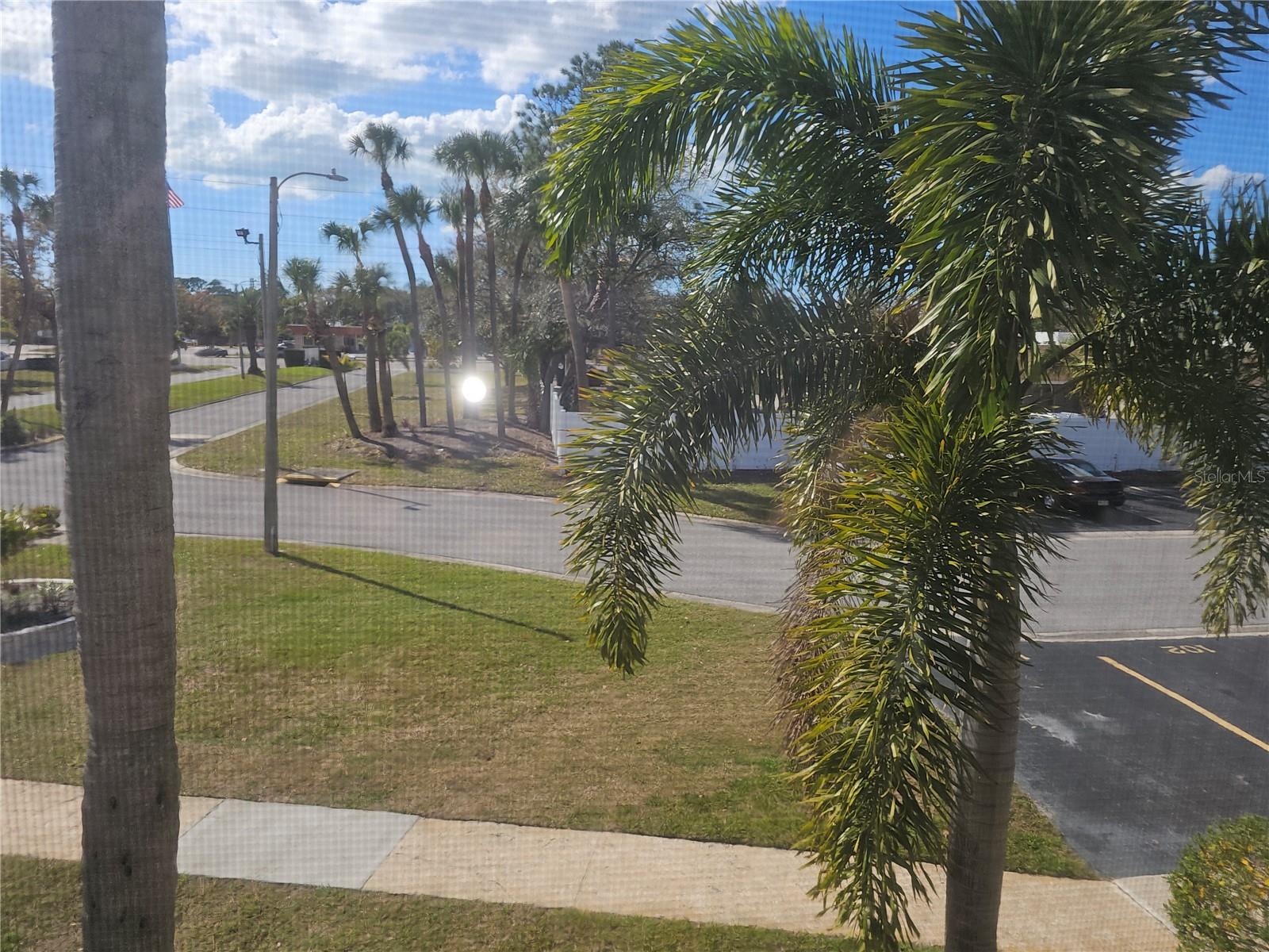 7701 STARKEY RD #102, SEMINOLE, FL, 33777