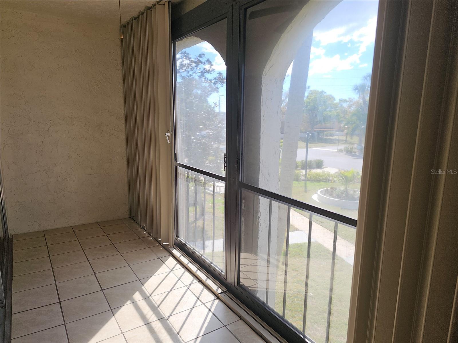 7701 STARKEY RD #102, SEMINOLE, FL, 33777
