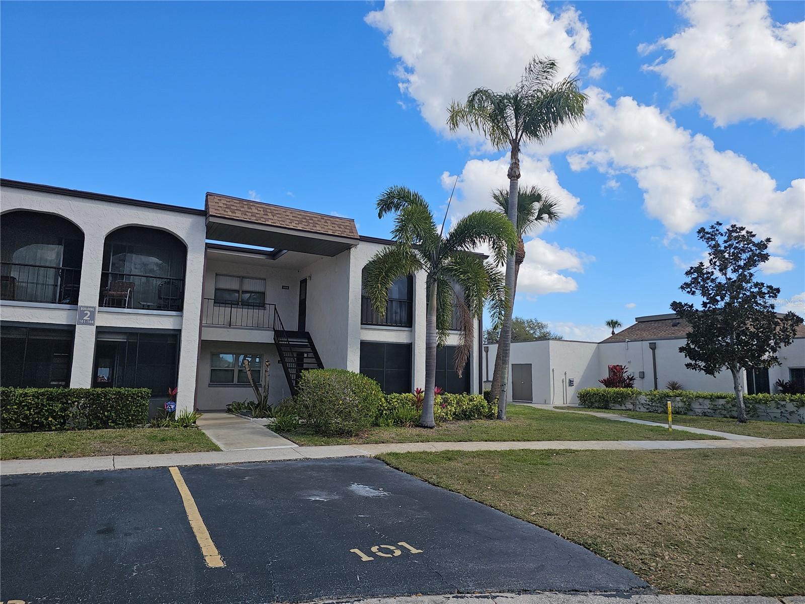 7701 STARKEY RD #102, SEMINOLE, FL, 33777