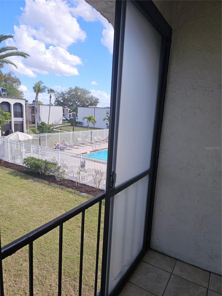 7701 STARKEY RD #102, SEMINOLE, FL, 33777