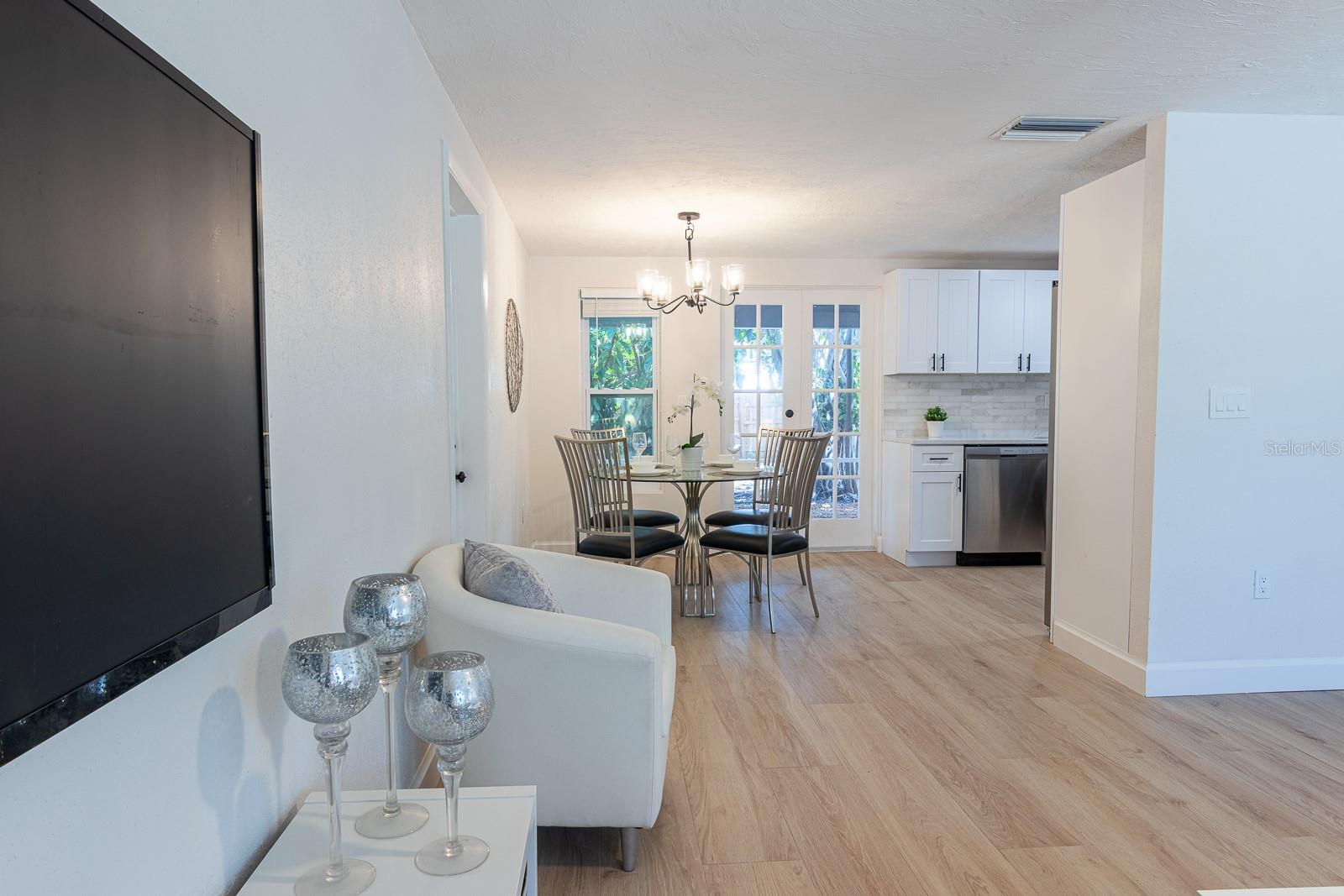 420 ARCHIBALD AVE, SARASOTA, FL, 34243